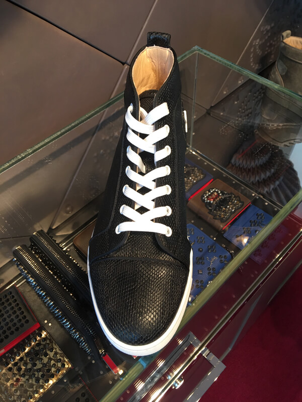 18SS Christian Louboutin 最新作 クリスチャンルブタンスーパーコピー BIP BIP BLACK 新素材 スニーカー